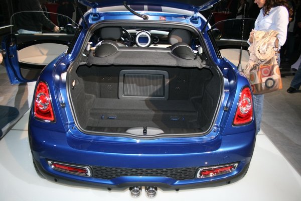 Българската премиера на Mini Coupe