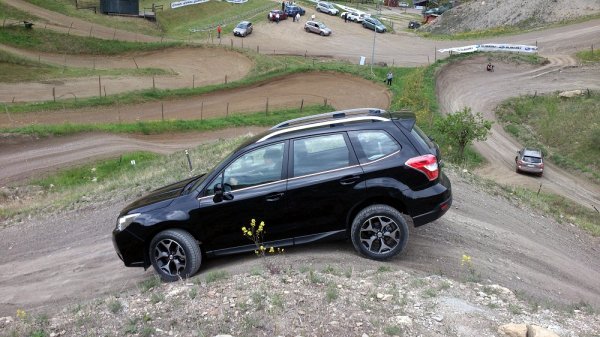 Subaru Forester Diesel Lineartronic със система X-Mode