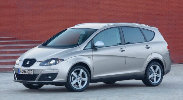 Дали заради статута си на "по-изгоден VW", или заради голямата българска диаспора в Испания, но Seat дълги години бе една от основните марки на вторичния пазар у нас. В последните години обаче интересът намалява и броят на регистрираните "сеати" всъщност е намалял с около 800 бройки спрямо 2020 година. Испанският бранд е сред последните, що се отнася до автомобили под 5-годишна възраст. 
Автомобили под 5 години: 1.6%
Автомобили над 15 години: 88.1%
