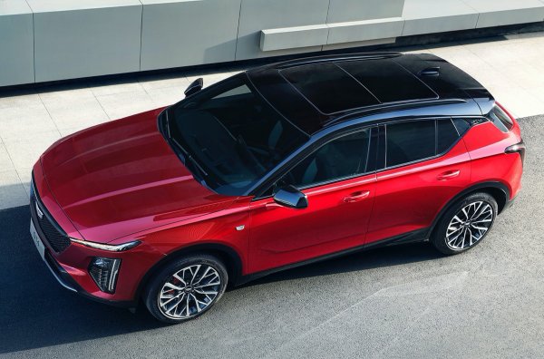 Този SUV от начално ниво беше представен в Китай, като ще бъде по-достъпен от &bdquo;по-старите&ldquo; модели. Версията с 1,5-литров двигател с 204 конски сили ще бъде изключително с предно задвижване. Във версията със задвижване на всички колела 2,0-литровият двигател ще произвежда 230 конски сили.
