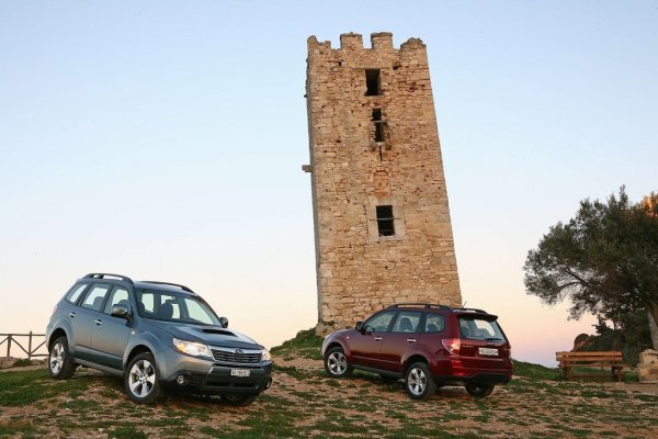 Subaru Forester '08 - В сравнение с предишния модел, новият Forester е по-висок, по-широк и с по-голямо междуосие, с леко намален заден надвес, без увеличение в цялостната дължина и много добър минимален радиус на завой.