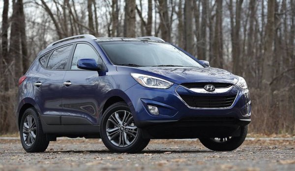 Спрямо 2024: 38% ръст
Още по-ярко доказателство, че SUV манията вече вилнее и на българския пазар втора ръка. Корейският компактен кросоувър има над 700 регистрации повече от същия период на миналата година - ръст от 38%. Спрямо 2022 вносът почти се е утроил. Тук са включени и регистрациите на Hyundai iX35 - на практика Tucson, който по някаква приумица на корейците се продаваше за кратко под друго име в Европа. 
