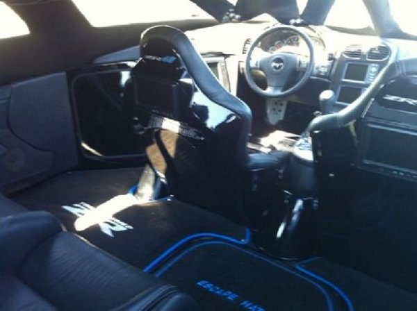 ZR48 MTI - високоскоростна моторна лодка с мощност 1350 к.с. и дизайн, вдъхновен от Corvette