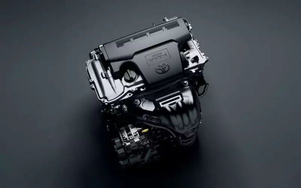 Разбира се, времената на двигателите Toyota с ресурс от 800 000 км са потънали безвъзвратно в забвение, но любимците на хората RAV4 и Camry, както и миниванът Alphard, са оборудвани с много добри 2AR-EE двигатели. В различните версии мощността на този 2.5-литров двигател е между 165 и 180 к.с. Той е 16-клапанов с хидравлични компенсатори и верига. Най-малкият интервал за смяна на масло, както при всяка Toyotа, е веднъж на всеки 10 000 км, което е много полезно за двигатели, работещи при постоянни задръствания. 

Ресурсът на двигателя надхвърля 300 000 км, като ангренажната верига трябва да се сменя на 150 000 км. Само помпата за охлаждаща течност изисква специално внимание поради честите течове.
