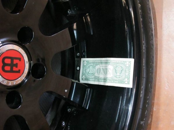 Реплика на Bugatti Veyron, базирана на Mercury Cougar