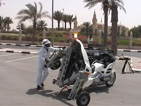 Мотоциклет Пътна помощ - оборудвана от шведската компания Coming Through Honda Goldwing 1800