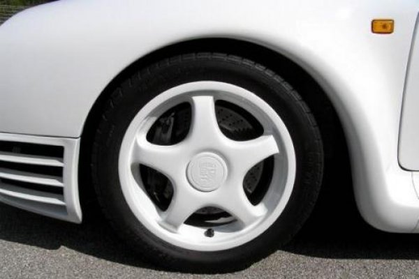 Уникалното Porsche 959 Cabrio