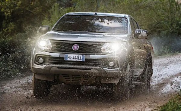 Ситуацията с Fiat е сложна. Версията Cross на пикапа Fullback - леко променено Mitsubishi L200 - често се посочва с дължина от 5305 мм, което я поставя много малко по-напред от лимузината 2800 с дължина 5300 мм, произвеждана няколко години около 1940 г.
Проблемът е, че Fiat казва, че Fullback Cross всъщност измерва 5300 мм. Ще трябва да наречем това равенство, като същевременно подозираме, че Fullback Cross наистина е най-дългият Fiat, макар и само с малка разлика.
