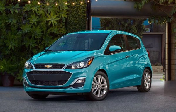 Същото се отнася и за малкия хечбек Chevrolet Spark. За разлика от големия Trailblazer, този модел винаги е бил насочен към пазарите в Европа, от които GM се изтегли, както и за Азия. Затова и изборът на Южна Корея е напълно логичен.