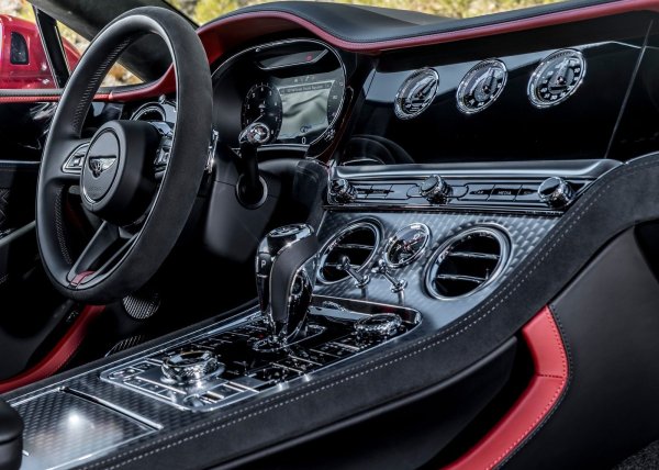 За да притежавате Bentley Continental GT Speed, трябва да платите поне 277 625 долара в САЩ и 288 800 евро в Европа.