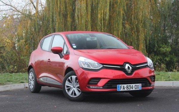 Голямото предимство на 0.9 е ниското тегло &ndash; под 100 кг. Що се отнася до издръжливостта, тя е много добра, но има условие &ndash; редовно обслужване. Тъй като това е двигател, който за трицилиндров двигател може да гори доста често, често се използва LPG система. Препоръчва се фабричната версия, при която клапаните са подсилени. За съжаление, LPG, добавен извън фабриката, води до изгарянето им. И в двата случая трябва да помните и за регулирането на клапаните, което не е евтино. Освен това обаче няма други възражения срещу 0.9 TCe.