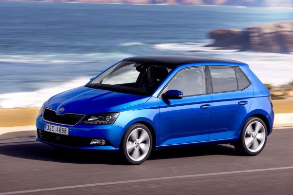 Малкият градски модел на чехите завоюва отличието в година, в която поради особености на регламента участваха рекордно малък брой автомобили (само 18). До финалната петица стигнаха още Citroen C4 Cactus, Mercedes C-Class, BMW 2 Coupe и MINI Hatch.
