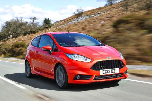 Ford Fiesta ST (2013-2017 г.) - 1.6 Ecoboost ST-3 (на снимката) 

Mazda MX-5 (2015-настояще) - 1.5 Sport Nav 

Renault M&eacute;gane RS (2018-2020 г.) - 280 Cup 