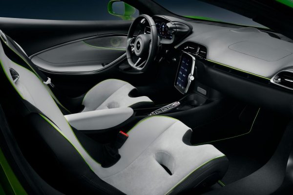 Работният обем е същият като при конкурентите – 3,0-литров, но мощността е по-малка - „само" 585 к.с. Електрическият мотор, вграден в 8-степенния „робот", е уникален – тежи 15 кг и развива 95 к.с. и 225 Нм. Тежащият 1395 сг Artura няма обратна скорост, като се движи назад с електрическа тяга. Съвкупната мощност е 680 к.с. и 720 Нм, като хибридният модел ускорява от 0 до 100 км/ч за 3,3 секунди и развива 330 км/ч. Цената е 185 000 лири (216 000 евро), което е малко по-евтино от Ferrari 296 GTB, струващо 269 000 евро.