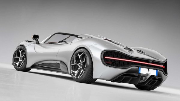 Въпреки името си, това е кабриолет тип &bdquo;тарга &bdquo;с атмосферен V8 двигател, който трябва да е около 715 к.с. (официална цифра няма). Двигателя е разположена в централна позиция и работи заедно с 8-степенна автоматична скоростна кутия с двоен съединител, която, разбира се, изпраща мощността изключително към задните колела.

Каросерията, направена от въглеродни влакна, е изработена ръчно и е аеродинамично оптимизирана. Цената на автомобила не се съобщава, но е известно, че производството ще бъде ограничено до само 24 екземпляра.