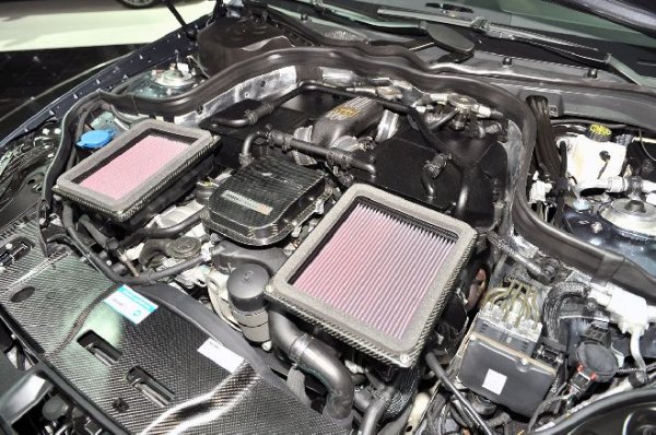     Франкфурт 2011 - Brabus Rocket 800