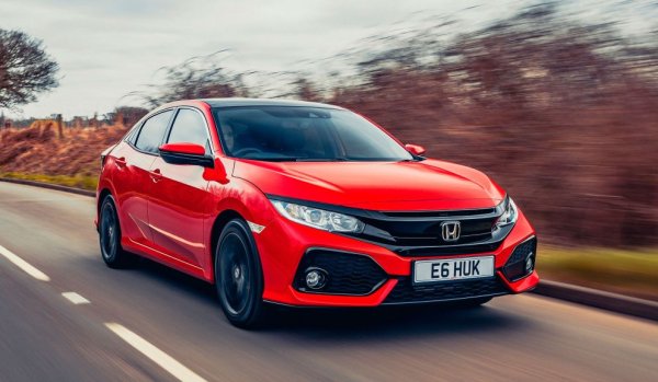 Японците се качиха късно на влакчето на мокрия съединител - те го въведоха в 10-ото поколение на Civic с 1-литровия трицилиндров турбобензин, наречен i-VTEC Earth Dreams. Същият агрегат се среща и в произвежданите за Китай модели Crider и Envix. 
