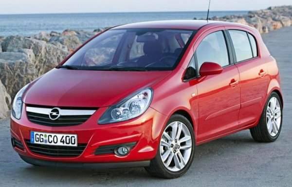 Още едно доказателство, че българският купувач се е позамогнал - или поне, че претенциите му вече са по-високи. Някога евтината Corsa влизаше дори в Топ 5. Сега постепенно изпада от челните 20.
