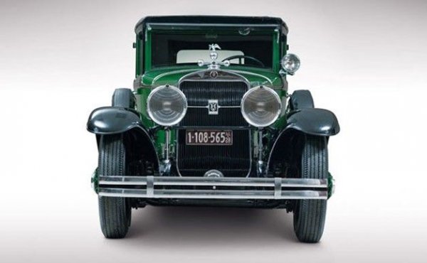Cadillac V8 Town Sedan - Бронираната кола на Ал Капоне 