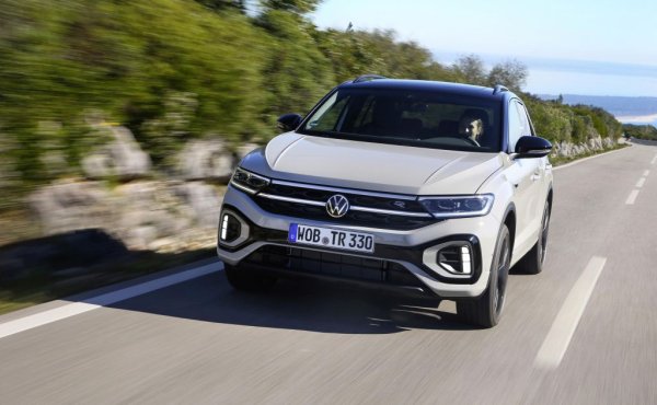 Най-продаваният Volkswagen тази година, но не и най-продаваният кросоувър в Европа. Все пак T-Roc няма от какво да се оплаква - регистрациите са с почти 22 хиляди повече спрямо 2022, ръст от 34%. 
