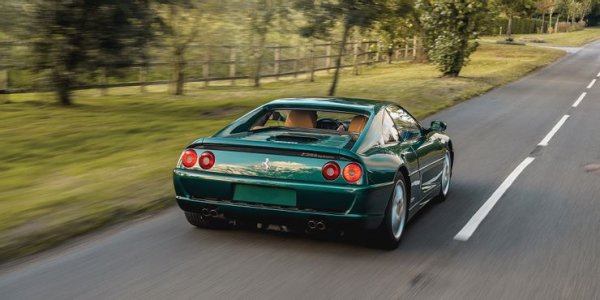 Както при всички модели на марката, ремонтът и на този е истински - и много скъп - кошмар. На всеки 5 години моторът се вади, за да се смени ангренажният ремък. Изпускателните колектори също се оказват проблемни, като това важи и за водачите на клапаните. Ремонтът на всички тези детайли излиза около 25 000 долара. Прибавете и проблемната скоростна кутия, чиято поправка струва 10 000 долара, и ще разберете защо този автомобил не носи само радост на собственика си.