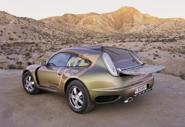 Първоначалните дизайни на Mansory са по-консервативни и изискани. С течение на времето компанията поема по-големи рискове със стилистичните си усилия, изоставяйки сдържаността и избирайки откровена смелост и показност. През ноември 2007 г. Mansory придобива швейцарската Rinspeed AG, тунинг студио за модели на Porsche, което прави щури уникати като Rinspeed Bedouin (на снимката) и 911, наподобяващо комби, което може да се превръща в пикап.

С годините Mansory преживява още по-голям растеж, разширявайки предлагането си до марки като Lamborghini, Porsche, Bentley, Mercedes-Benz, Audi, BMW, Ford, Land Rover, McLaren и Ineos Grenadier. Те също така модифицират лодки, мотоциклети и дори скутери, голф колички и косачки за трева. Mansory вече има около 200 служители по целия свят, както и глобална дилърска мрежа.
