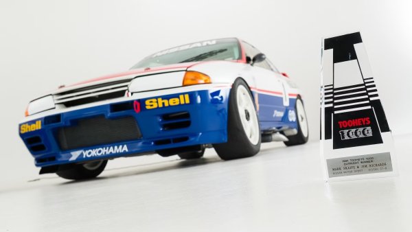 Двигател - 2,6-литров туин-турбо, редови с 6 цилиндъра (RB26DETT)

Мощност - 276 к.с.

Задвижване - всички колела (ATTESA E-TS AWD)

Ускорение от 0 до 100 км/ч - 5,6 секунди