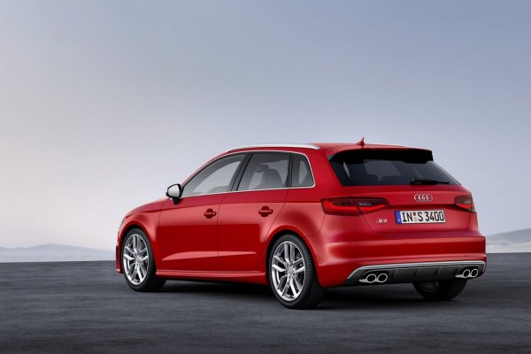 Audi S3 Sportback (5 врати)