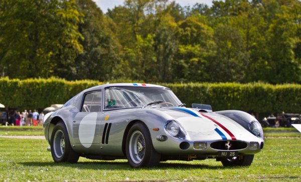 Ferrari 250 GTO е изумително рядка (само 36 бройки), доста красива и отрупана със славна история, така че не е изненада, че преди две години един екземпляр от нея, с номер на шасито 4153GT, смени собствениците си за 70 милиона долара. Друга бройка от 250 GTO държи рекорда за най-висока цена на търг, с 48 милиона долара. 
