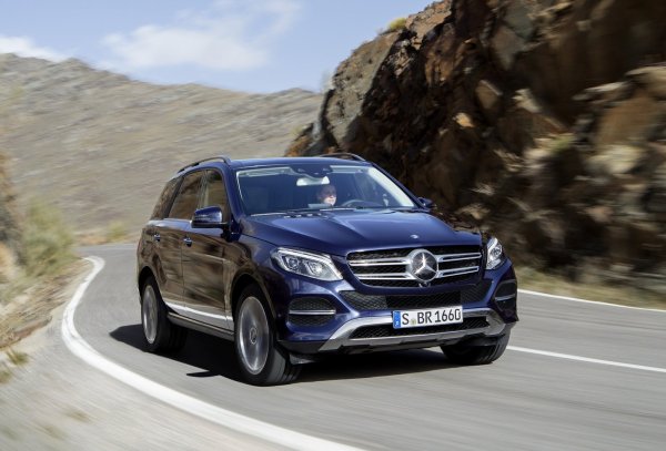 Емблематичната германска марка беше красиране на първо  място в списъка на TopSpeed за с 15-те най-ненадеждни марки автомобили за 2023 г. с прогнозирана надеждност 24 от максимални 100 точки. 

Едно от най-популярните предложения на производителя е GLE, който получава и най-нисък резултат от всички модели на бранда. И не само това - този SUV е на 9-о място сред всички автомобили в класацията, тоест след него има само 8 модела, които са с по-нисък резултат.
