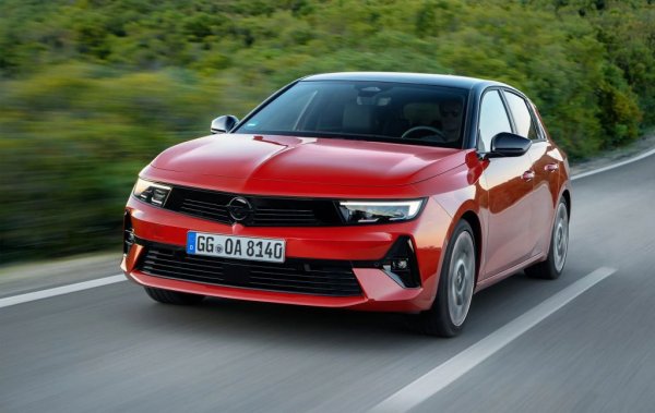 Opel Astra - 45 465 лева (през 2021: 36 990 лева)
Opel Mokka - 45 550 (през 2021: 37 695 лева)
Volkswagen Golf - 46 411 лева
Peugeot 2008 - 46 760 лева
Suzuki Jimny - 46 990 лева 
Honda Jazz - 46 990
Ford Puma - 48 700 лева
Volkswagen T-Roc - 48 786 лева
MINI Cooper - 49 200 лева
Suzuki Vitara - 49 990 лева
