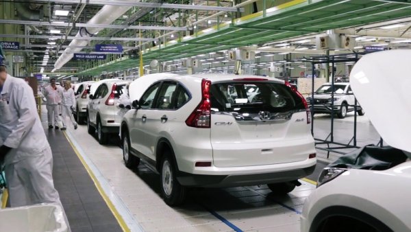 Печалба: 5.05 млрд. евро*
Продажби: 5.323 млн. автомобила
Японската фискална година ще приключи след две седмици. По актуализирани през януари прогнози Honda очаква около 595 млрд. йени (5.05 млрд. евро) нетна печалба - доста под миналогодишния рекорд. През първите девет месеца компанията отчете 5.7% спад в приходите и 2.1% спад в оперативната печалба спрямо същия период на фискалната 2018 година. За това време Honda продаде 3.8 милиона автомобила. За календарната 2019 продажбите са 5.32 милиона. 
