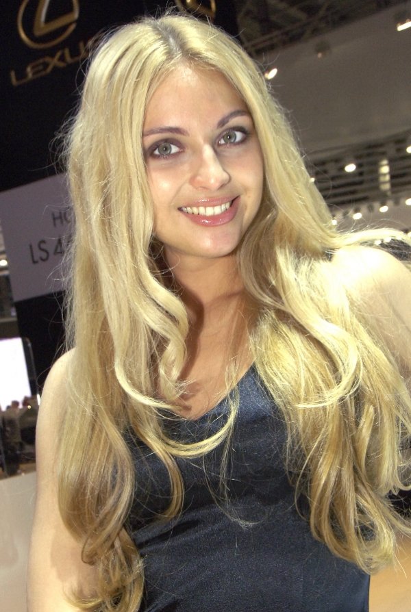 Дамите на Автомобилен салон Москва 2008