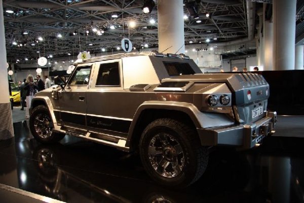 Dartz Iron Diamond - първият в света SUV създаден за жени от жени