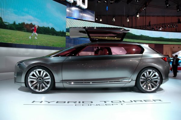 Subaru Hybrid Tourer