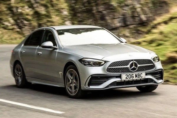 Рейтинг на надеждност - 76.3%

Най-чести неизправности: двигател - 14%, климатик - 10%, горивна система - 10%, скоростна кутия - 10%, електричество без двигател - 10%

Средна цена на ремонта: 100% безплатно

Време извън пътя: 43% от един ден до седмица, 39% - повече от седмица
