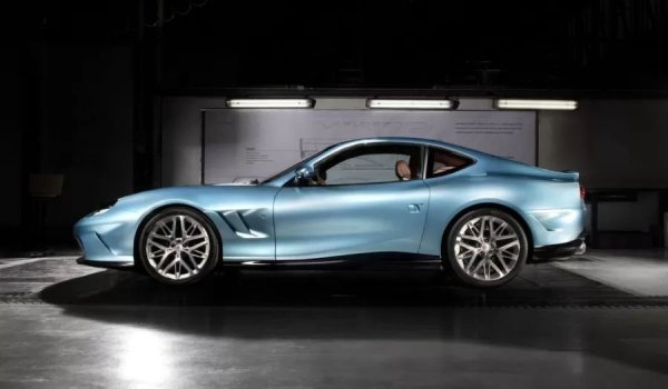 През 2024 г. италианският производител на каросерии Carrozzeria Touring Superleggera, конкурент на Pininfarina, изненадва всички, като представя лимитирана серия рестомод версия на легендарния гранд турър.

Наречен Veloce12, автомобилът е базиран на оригиналното шаси на 550, но всеки елемент - от компонентите на шасито до интериора и екстериора - е напълно преработен от талантливия екип на Touring Superleggera.

Резултатът е реставрирана версия с мощност 500 к.с., която ще бъде лимитирана до само 10 бройки, всяка от които вече е резервирана от богати ентусиасти. През 2025 г. Touring Superleggera разкри вариант на роудстър, който също ще бъде пуснат в ограничен тираж.