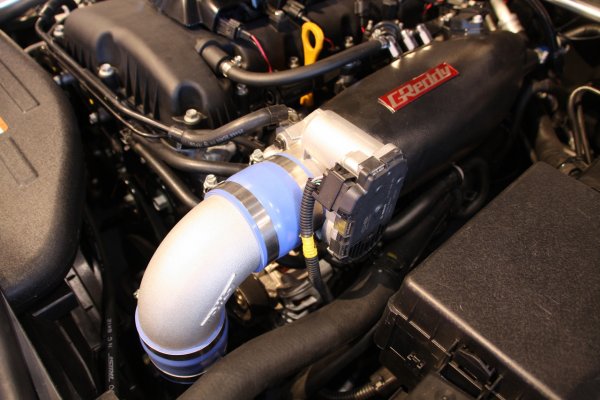 Hyundai Genesis Coupe от GReddy