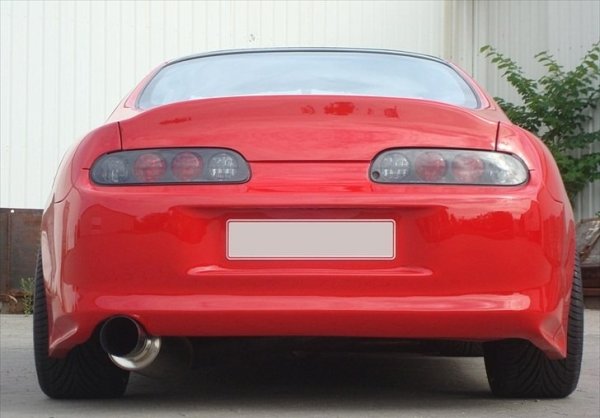 Toyota Celica GT-Four преоблечена като Supra 