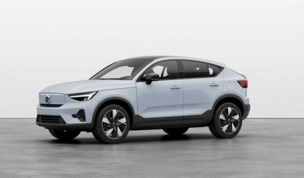 Шведската марка на Geely очита спад по някои показатели, но си остава печеливша, с марж от 6.8%. Най-продаваните модели са XC60 - 195 400 бройки, XC40 - 169 300 бройки (от тях 42,000 - на електрическата версия), и XC90 - 97 100 бройки. 

Приходи: 29.5 млрд. евро
Нетна печалба: 1.49 млрд. евро
Печалба на акция: 0.47 евро
Продажби: 615 100 автомобила
