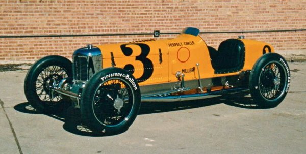Харолд "Хари" Милър е една от иконите на автомобилния спорт в Америка - негови автомобили печелят Индианаполис 500 цели девет пъти. В края на 20-те години в партньорство с компанията FWD Auto той създава Miller 91 - състезателна машина със задвижване на четирите колела, 8-цилиндров мотор и мощност 300 коня. Малко след него подобна система ползва и Bugatti Type 53. Състезателните коли с 4х4 имат видими предимства, особено на неасфалтирани трасета, но те се компенсират от доста порасналия разход. 
