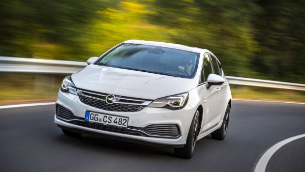 Opel Astra с пакет OPC Line