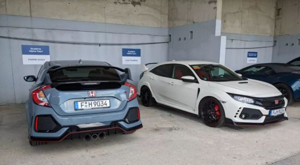 Honda Civic Type-R – Пиер Гасли

Honda Civic Type-R – Юки Цунода