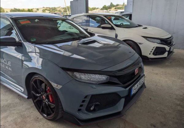 Honda Civic Type-R &ndash; Макс Верстапен

Honda Civic Type-R &ndash; Серхио Перес