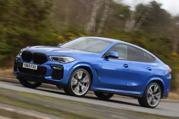 Модел: M6 Competition 
Каталожна цена: 129 550 лири 
Цена след 3 години: 51 550 лири
Намаляване на цената: 78 000 лири 
Запазена стойност: 39,8% 
Плюсове: Луксозен интериор, впечатляващо управление и отлично оборудване.
Минуси: Някои конкуренти са по-просторни, твърдо окачване и скъпи опции.
