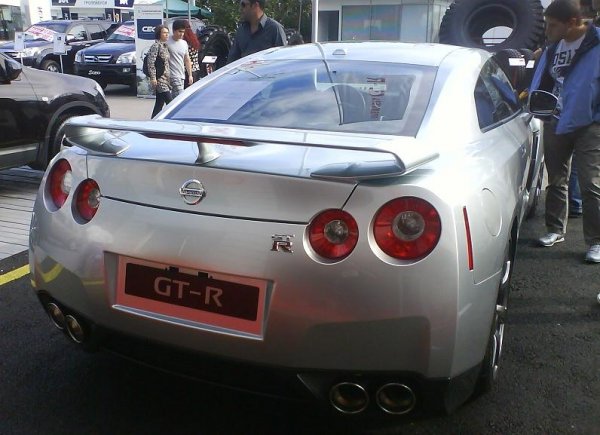 Nissan GT-R