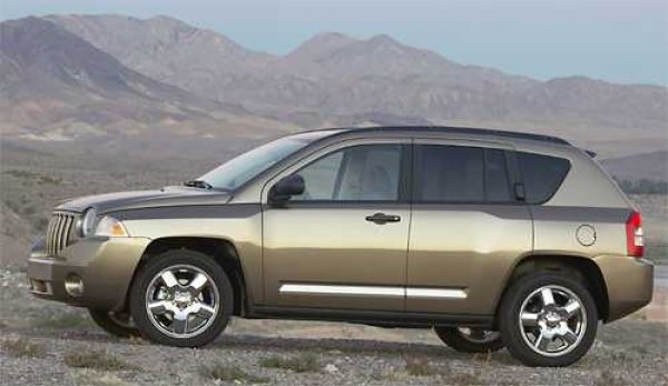 Jeep Compass снимка Chrysler Group