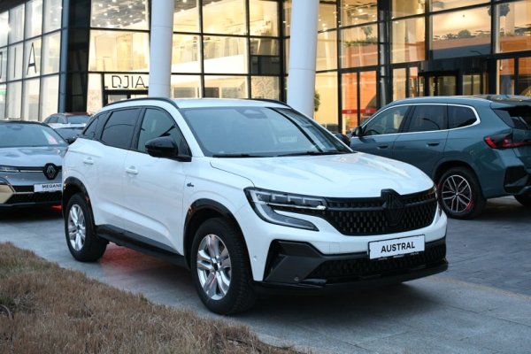 1. Renault Austral – 108.5 точки

2. BMW X1 -101 

3. Nissan X-Trail – 79

4. Mazda CX-60 – 76 

5. Honda HR-V – 55.5 