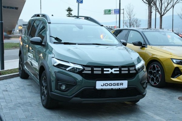 1. Dacia Jogger – 104.5 точки

2. Opel Astra – 94.5

3. Peugeot 408 – 92

4. Honda Civic – 75.5

5. Citroen C5 X – 63.5