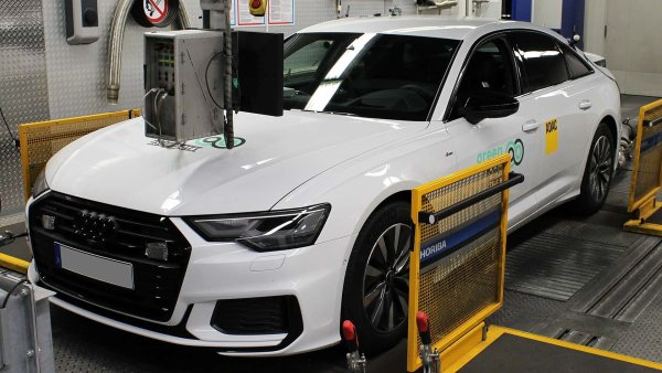 Големият проблем за Audi A6 50 TDI quattro се дължи на високото му тегло, което надхвърля 2 тона. В дизеловата си версия седанът се оказа по-ефективен от бензиновия вариант, но заради по-високите емисии при движение по магистралата средният му резултат е едва 37%.